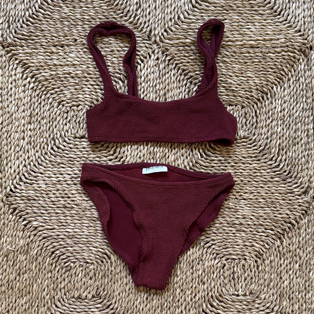 Youswim Aplomb Standard Waist Two-Piece (garnet)